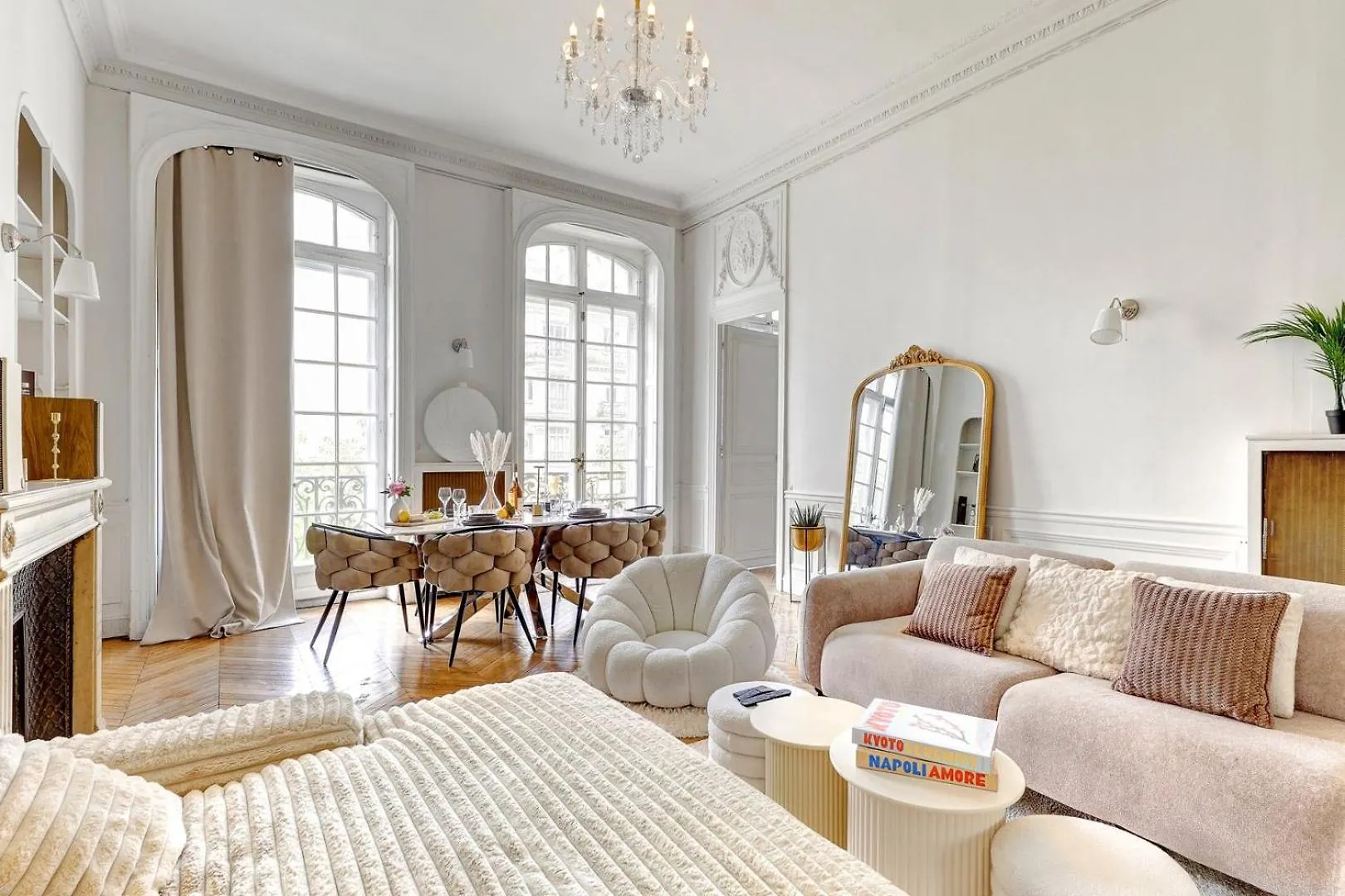 Daire L'Ecrin Wagram Suite Paris Fransa